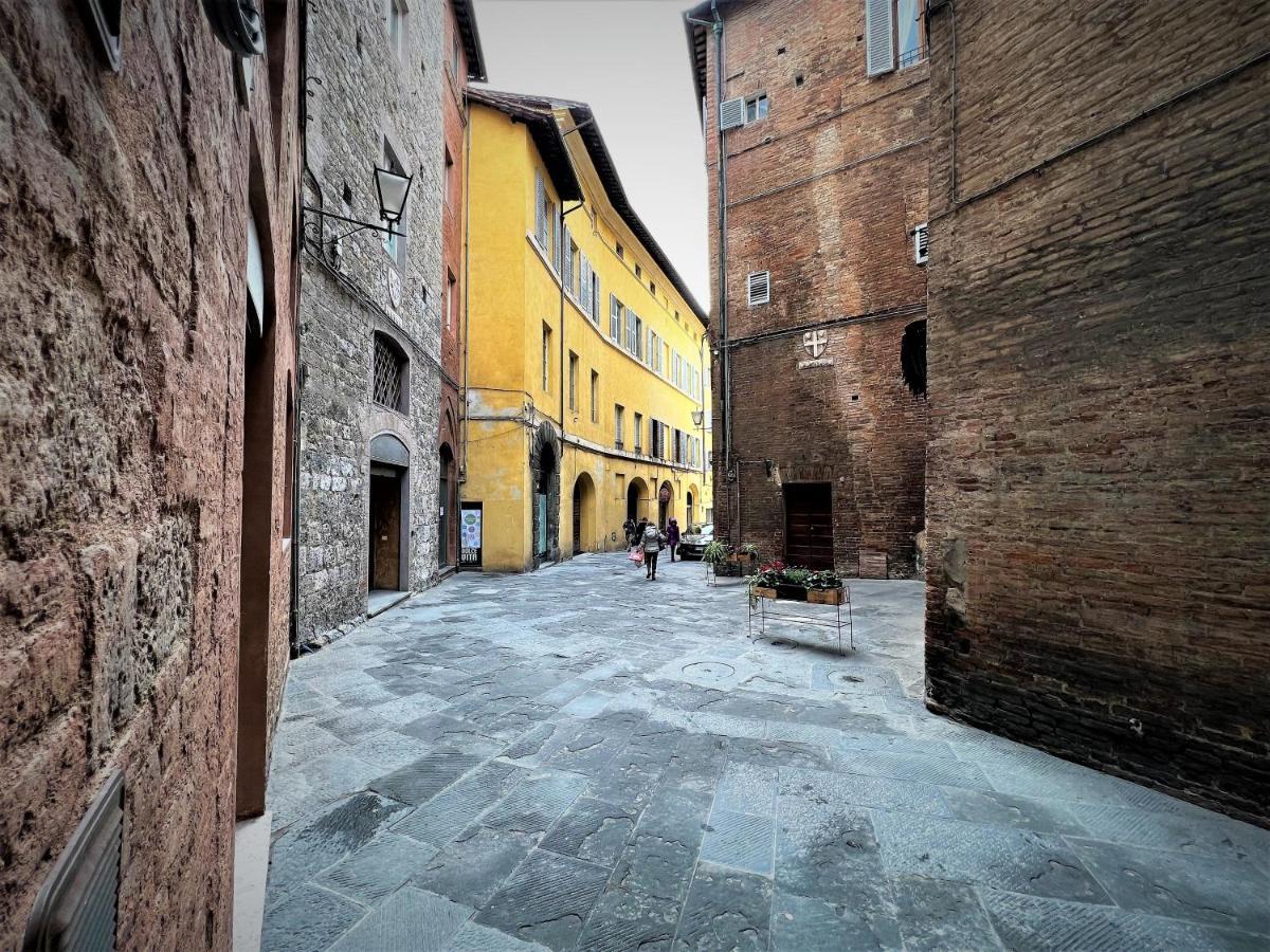 Kami-Central Beautiful Apartment Over The Roofs Siena Bagian luar foto